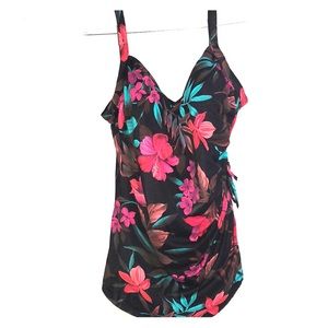 Magic waist swim suit EUC